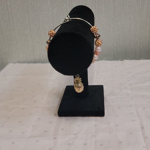 Handmade Silver Wired Beaded Bracelet with Pineapple Charm - Picture 3 of 7